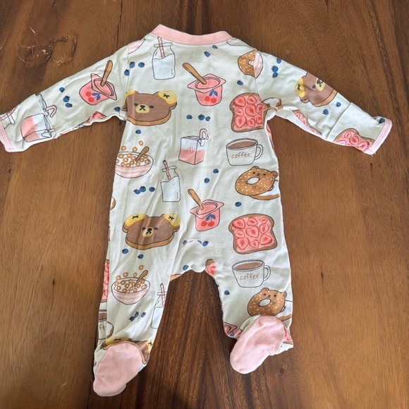 HonestBaby Pink and Cream One Piece Pajama, 100% Organic cotton, size 0-3M - Picture 2 of 4